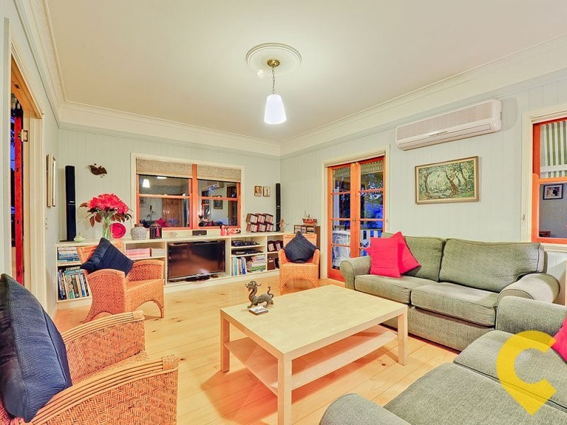 16 Albemarle Street, Yeerongpilly QLD 4105