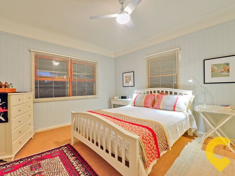 16 Albemarle Street, Yeerongpilly QLD 4105