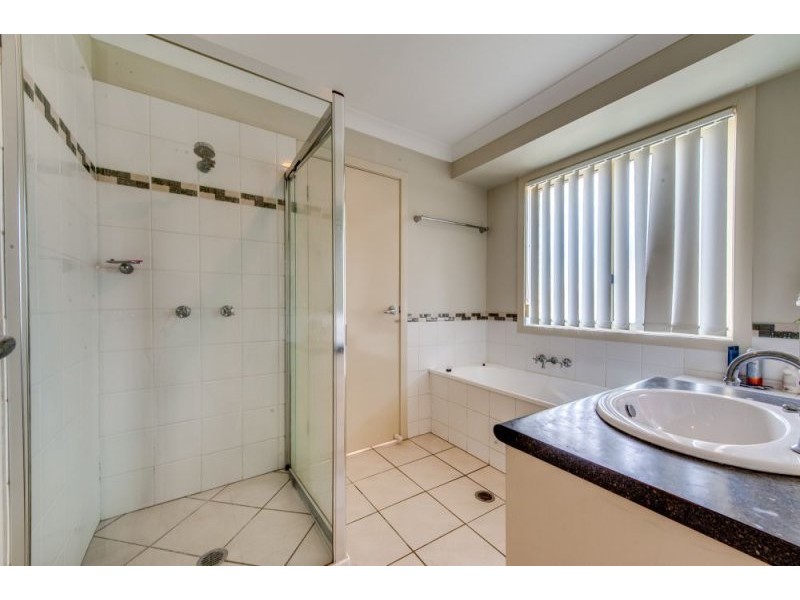 5 De Valera Street, Collingwood Park QLD 4301