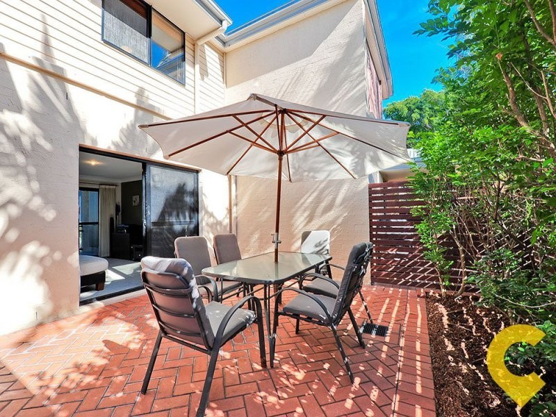 1/21 Burnaby Terrace, Gordon Park QLD 4031