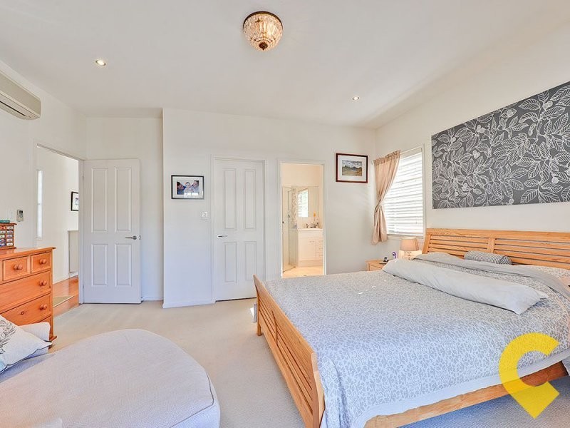 20 Eva Street, Red Hill QLD 4059