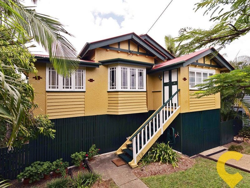 17 Bradley Avenue, Kedron QLD 4031