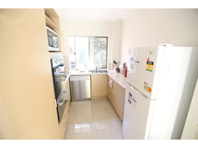 6/8 Carr Street, St Lucia QLD 4067