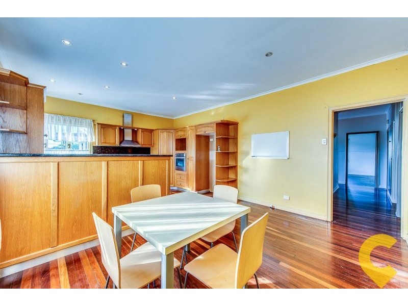 6 Gledson Street, North Booval QLD 4304