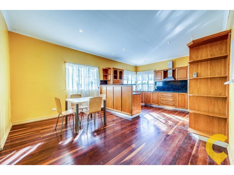 6 Gledson Street, North Booval QLD 4304