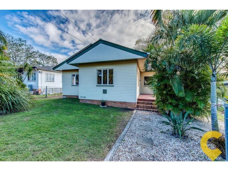 6 Gledson Street, North Booval QLD 4304