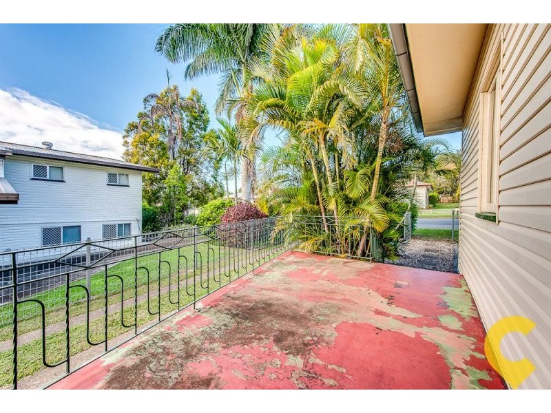 6 Gledson Street, North Booval QLD 4304