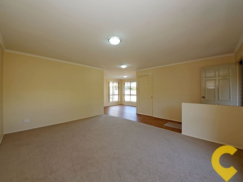 14 Bream Court, Sandstone Point QLD 4511