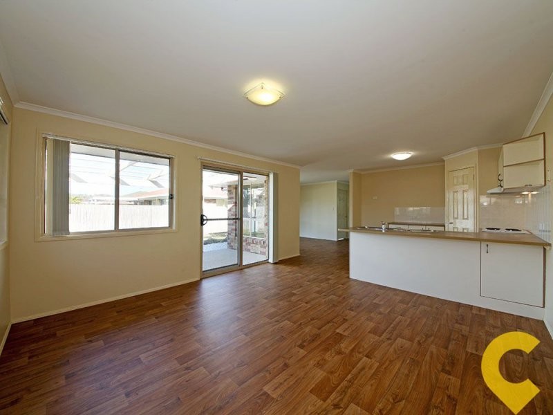 14 Bream Court, Sandstone Point QLD 4511