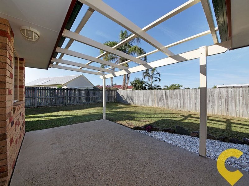 14 Bream Court, Sandstone Point QLD 4511