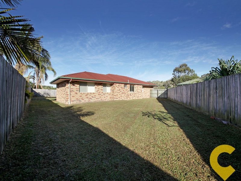 14 Bream Court, Sandstone Point QLD 4511