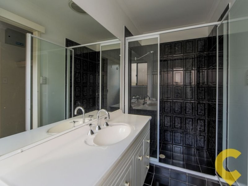 187 Mildura Dr, Helensvale QLD 4212