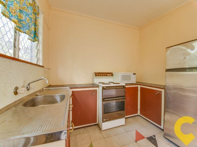2/19 Lily Street, Indooroopilly QLD 4068