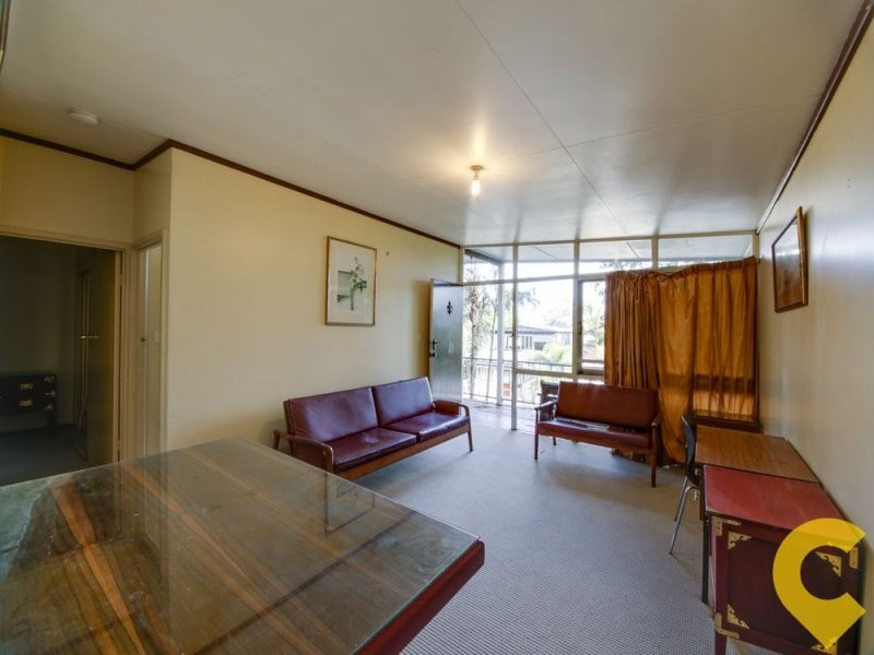 2/19 Lily Street, Indooroopilly QLD 4068