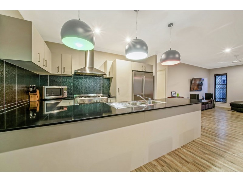 21 Cootharaba Crescent, Warner QLD 4500