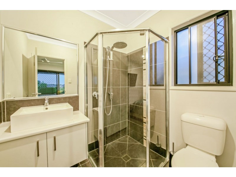 21 Cootharaba Crescent, Warner QLD 4500