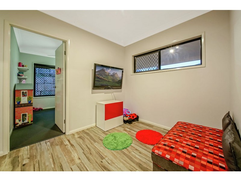 21 Cootharaba Crescent, Warner QLD 4500