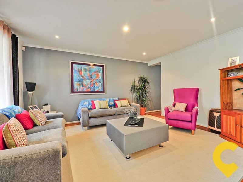 4 Brigalow Close, Bridgeman Downs QLD 4035