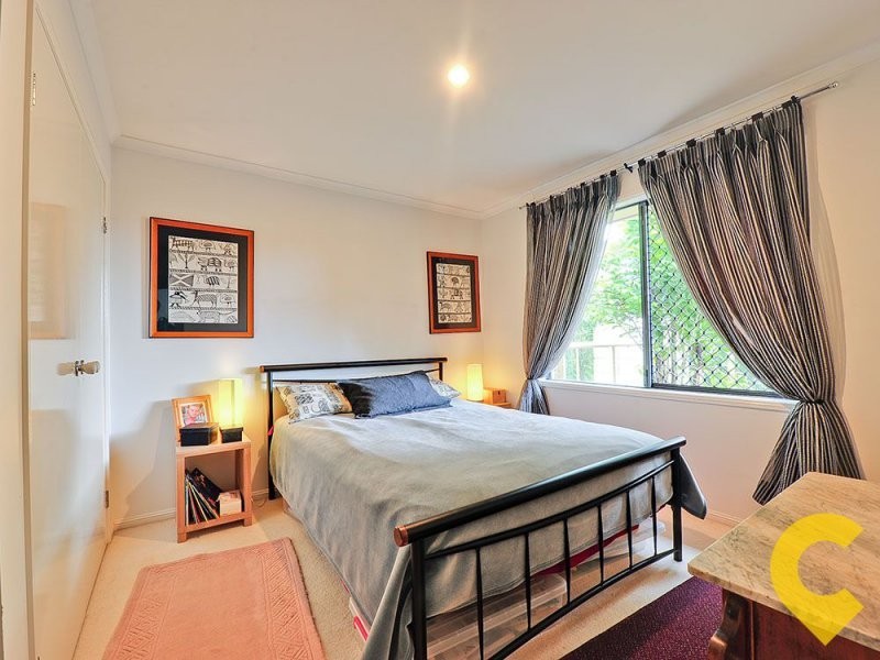 4 Brigalow Close, Bridgeman Downs QLD 4035