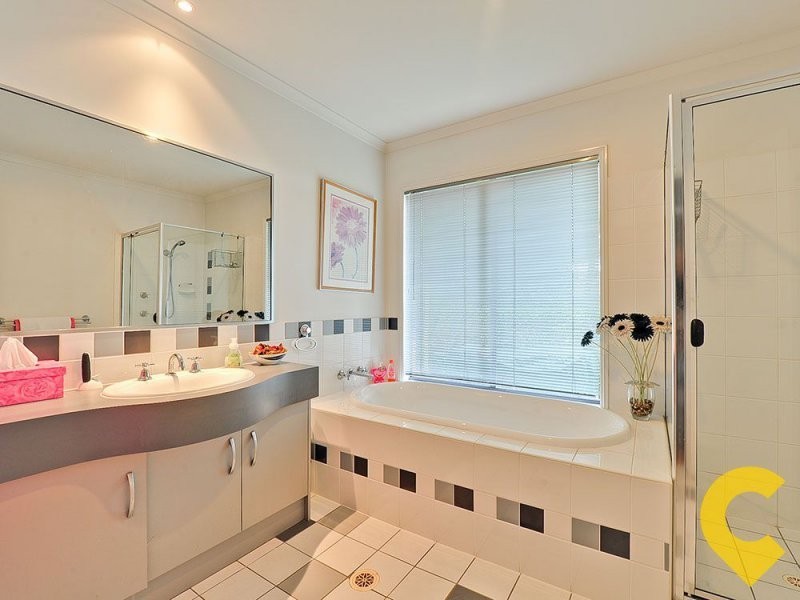 4 Brigalow Close, Bridgeman Downs QLD 4035