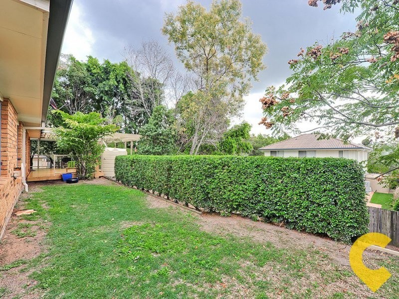 4 Brigalow Close, Bridgeman Downs QLD 4035