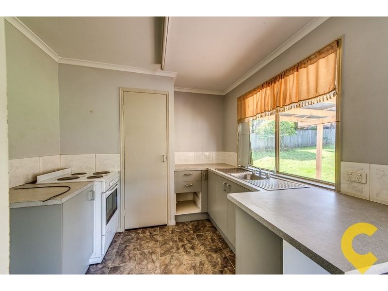 7 Price Close, Redbank Plains QLD 4301