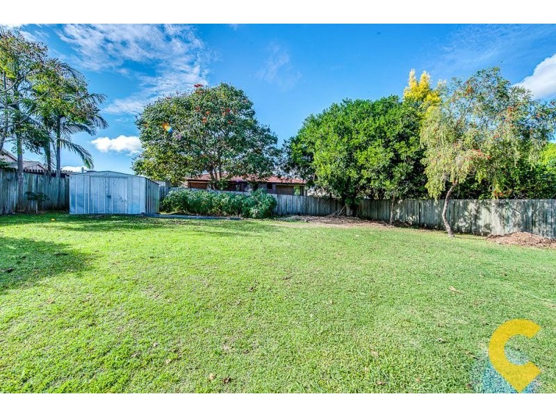7 Price Close, Redbank Plains QLD 4301