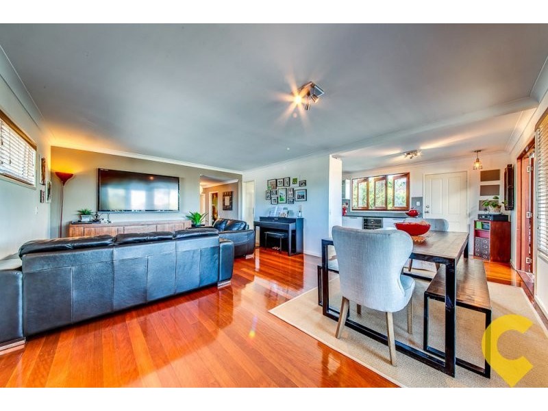 369 Seventeen Mile Rocks Rd, Oxley QLD 4075