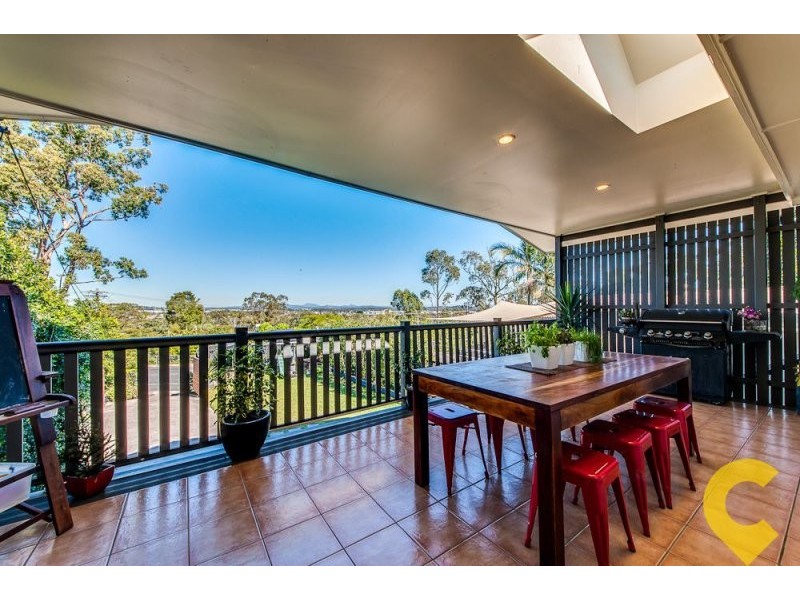 369 Seventeen Mile Rocks Rd, Oxley QLD 4075