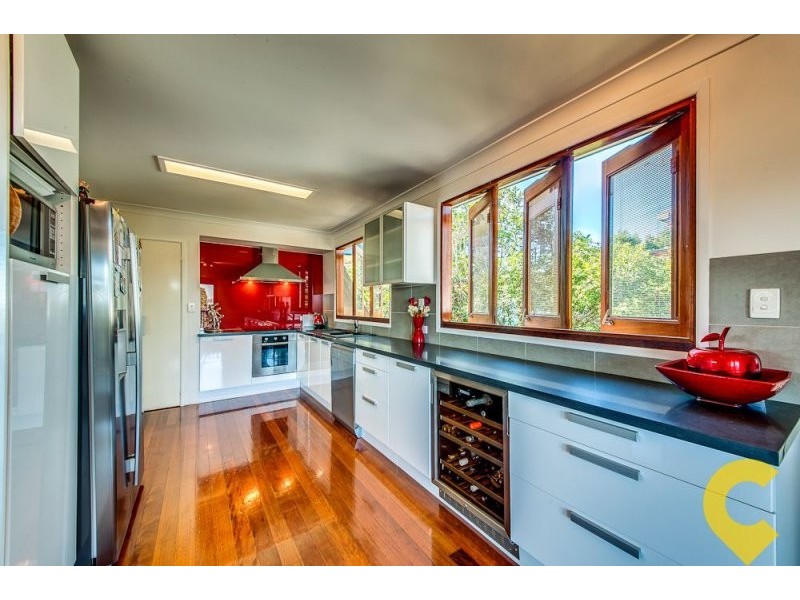 369 Seventeen Mile Rocks Rd, Oxley QLD 4075