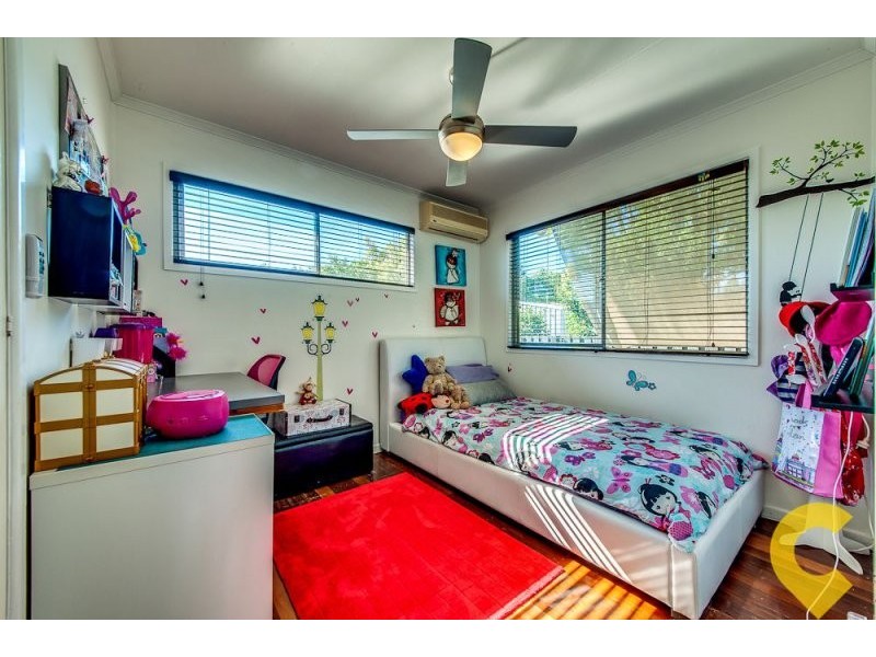 369 Seventeen Mile Rocks Rd, Oxley QLD 4075