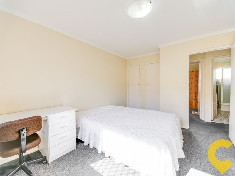 2/153 Clarence Road, Indooroopilly QLD 4068