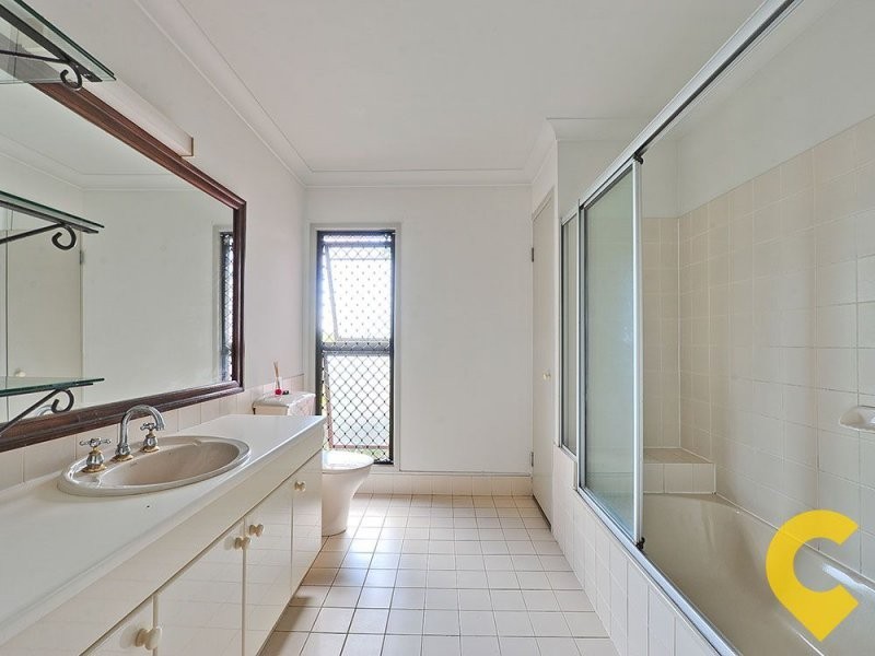 9 Romulus Street, Eatons Hill QLD 4037