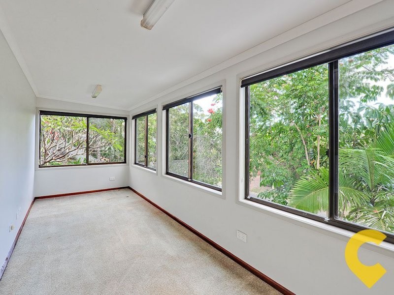 9 Romulus Street, Eatons Hill QLD 4037