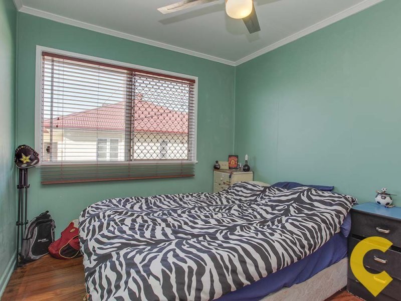 24 Hedge Street, Strathpine QLD 4500