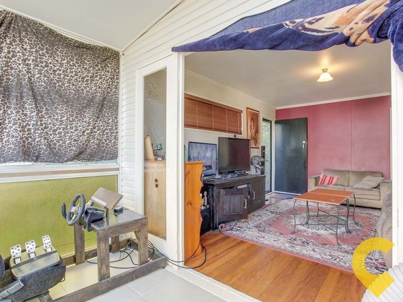 24 Hedge Street, Strathpine QLD 4500