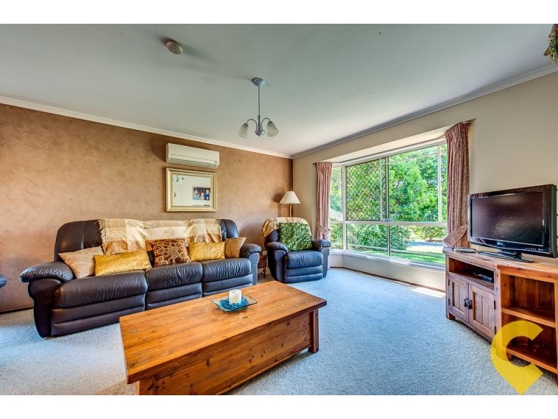 4 Minker Place, Forest Lake QLD 4078