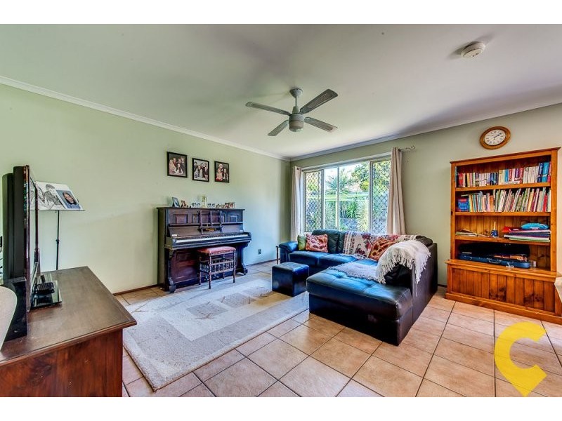 4 Minker Place, Forest Lake QLD 4078