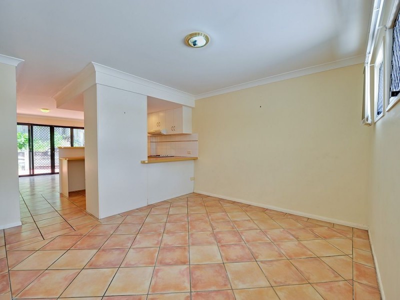 4/28-30 MacDonnell Street, Toowong QLD 4066