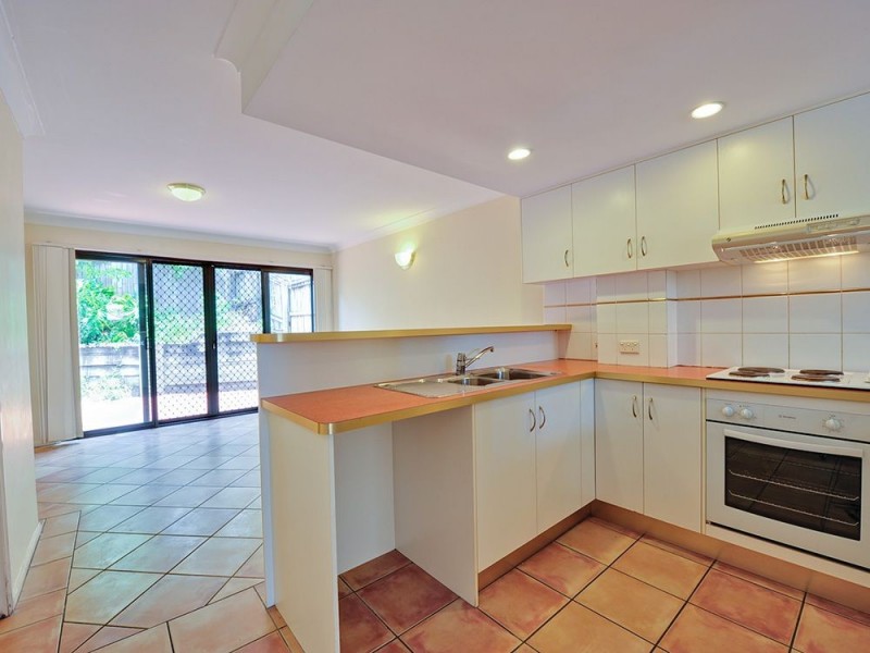 4/28-30 MacDonnell Street, Toowong QLD 4066