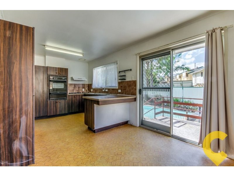 10 Montreal Street, Wishart QLD 4122