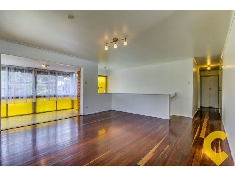 10 Montreal Street, Wishart QLD 4122