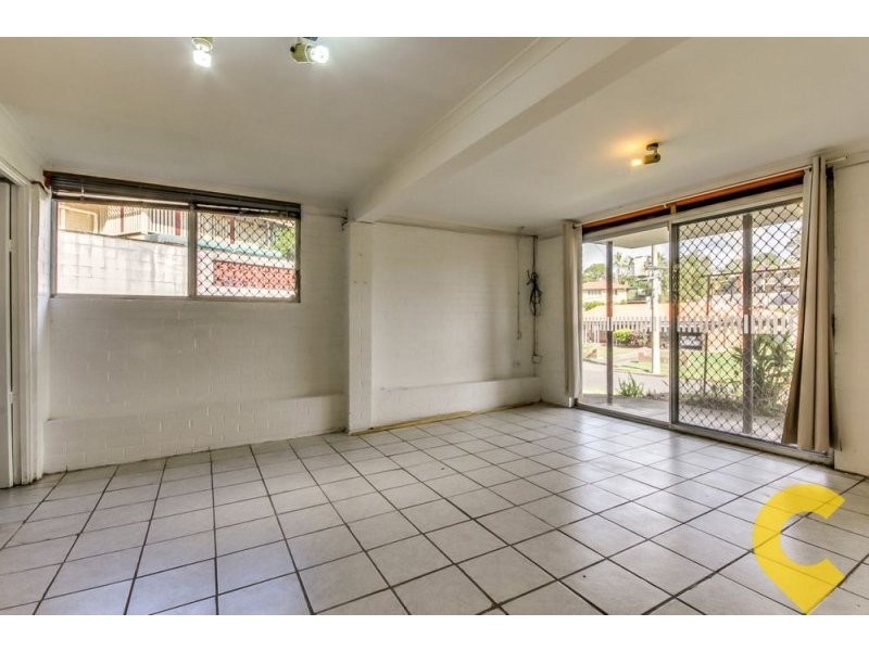 10 Montreal Street, Wishart QLD 4122