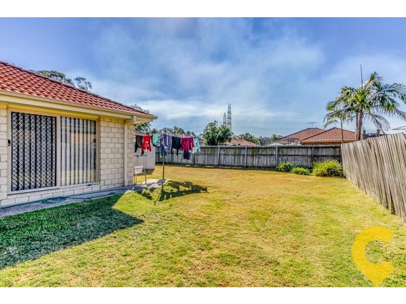 4 Links Avenue, Meadowbrook QLD 4131