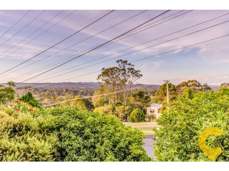 31 Bingo St, Holmview QLD 4207