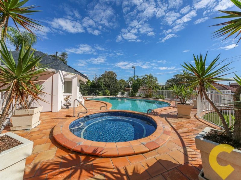 510 Marine Parade, Biggera Waters QLD 4216