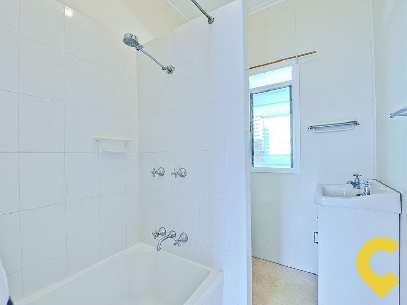 22 John Bright Street, Moorooka QLD 4105