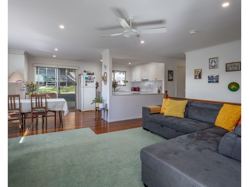 11 Teenan Street, Ferny Hills QLD 4055