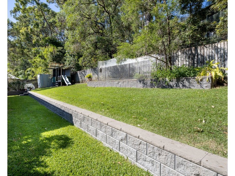 11 Teenan Street, Ferny Hills QLD 4055