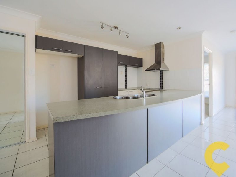 2/28 Armani Ave, Pimpama QLD 4209